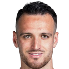 https://img.b2bch.com/img/football/player/96f3622d1a5c7180ca227ce72eb1b920.png